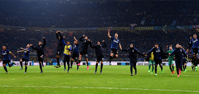 德甲官博祝贺邵佳一：期待邵佳一带领中国国家队走向更高舞台（德甲官博贺邵佳一：期待他率国足登上更高舞台）