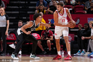 记者：曼联准备正式报价谢什科，球员只想加盟曼联