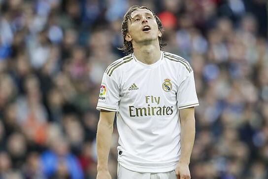 德尚在克莱枫丹问候球员：为卡马庆生、与坎特重逢